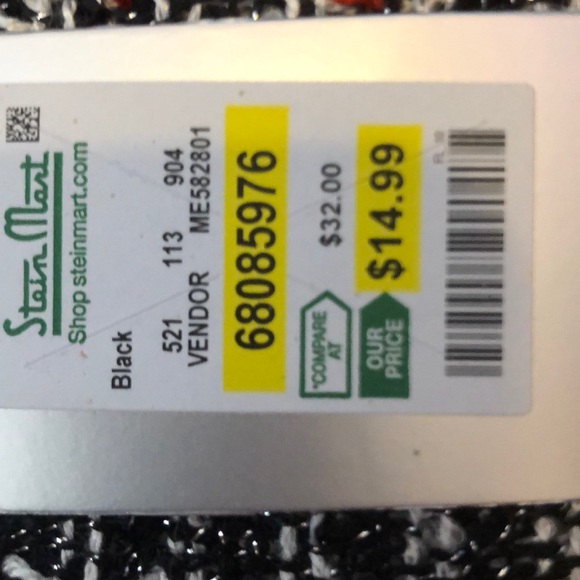 Scarf / Wrap made by Max Edition NWT - Picture 4 of 5